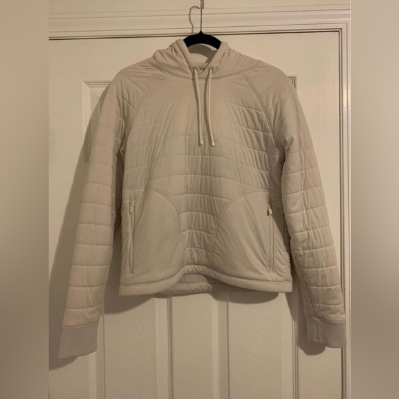 Lululemon Pullover size 6. Cream coloured - Picture 1 of 2